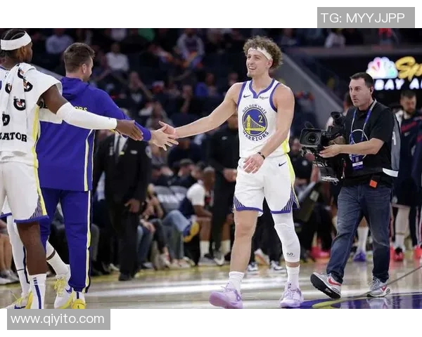 勇士官宣桑托斯3年1500万美元续约合同，第3年带球员选项保障